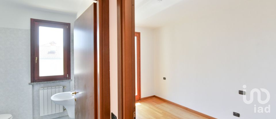 Bilocale di 54 m² a Meda (20821)