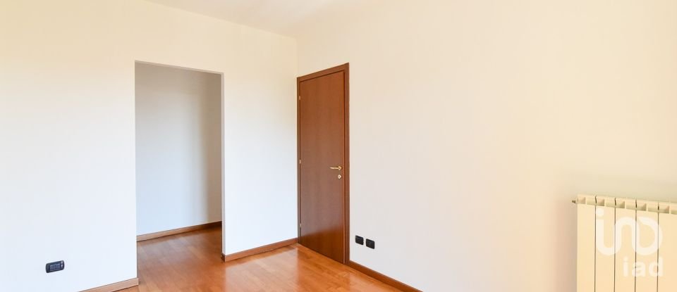Bilocale di 54 m² a Meda (20821)