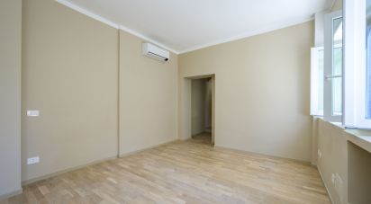 Quadrilocale di 82 m² a Genova (16126)