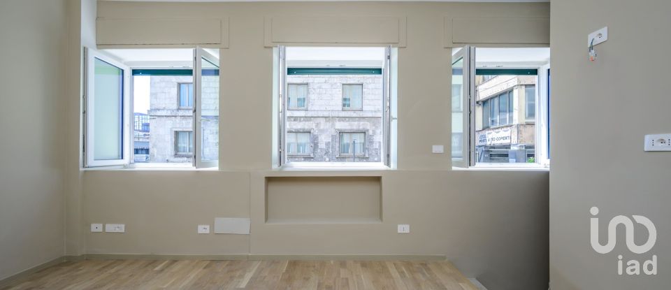 Four-room apartment of 82 m² in Genova (16126)