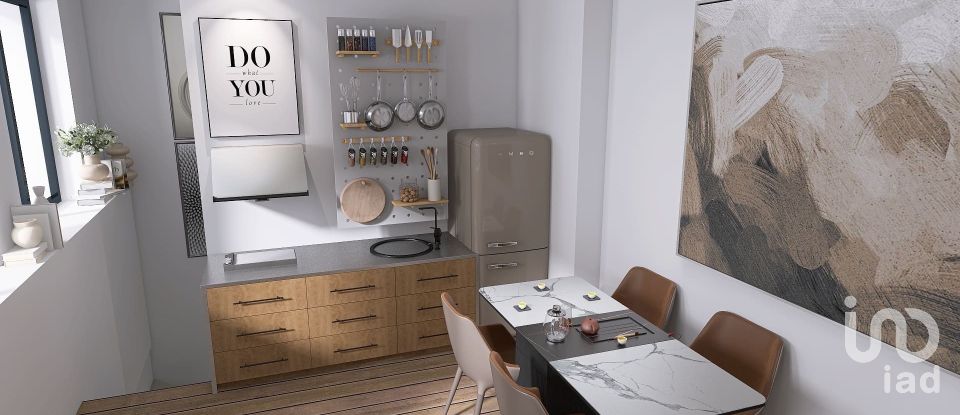 Four-room apartment of 82 m² in Genova (16126)