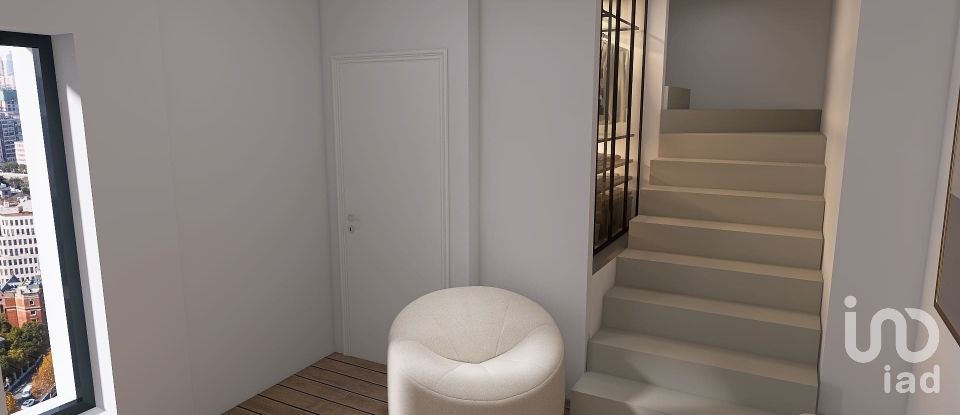 Four-room apartment of 82 m² in Genova (16126)