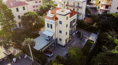 Immobile di prestigio 5 locali di 183 m² a Varazze (17019)