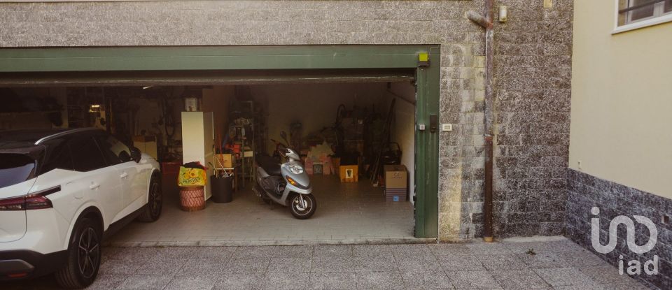 Hotel 5 rooms of 183 m² in Varazze (17019)