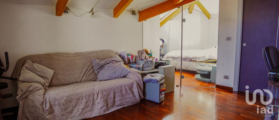 Hotel 5 rooms of 183 m² in Varazze (17019)