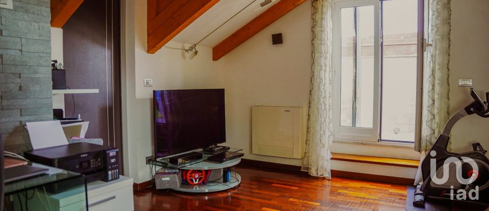 Hotel 5 rooms of 183 m² in Varazze (17019)