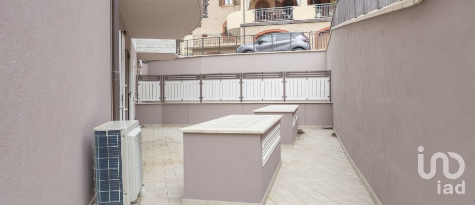 Appartamento 6 locali di 118 m² a Castelfidardo (60022)