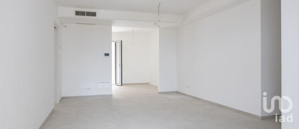 Appartamento 6 locali di 104 m² a Castelfidardo (60022)