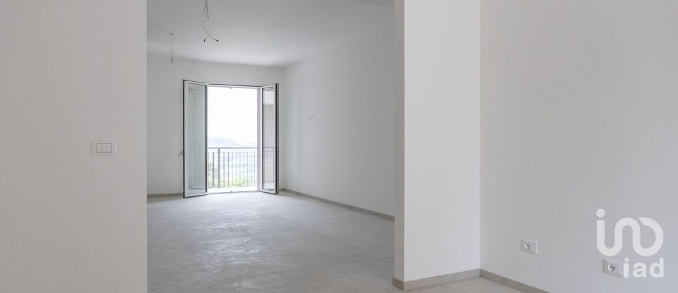 Appartamento 6 locali di 104 m² a Castelfidardo (60022)