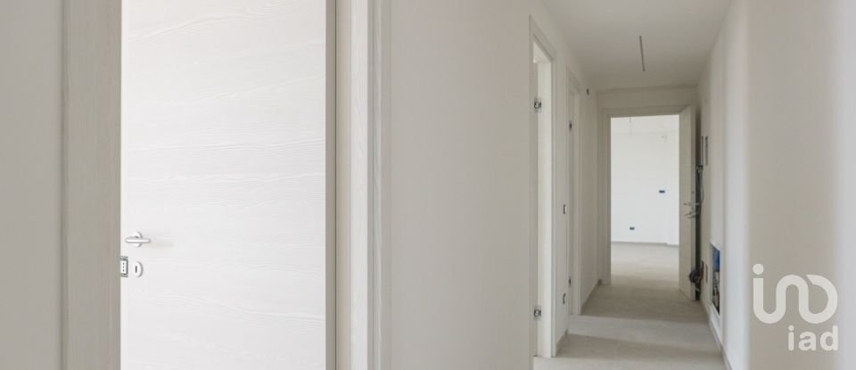 Appartamento 6 locali di 105 m² a Castelfidardo (60022)