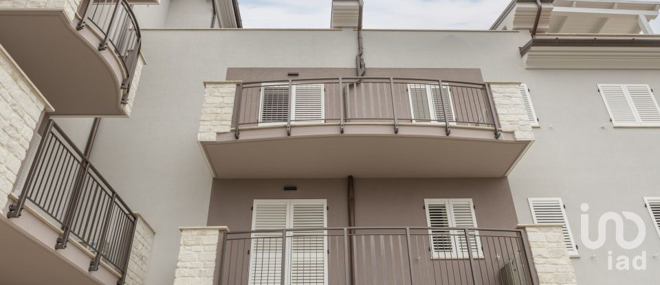 Appartamento 6 locali di 105 m² a Castelfidardo (60022)