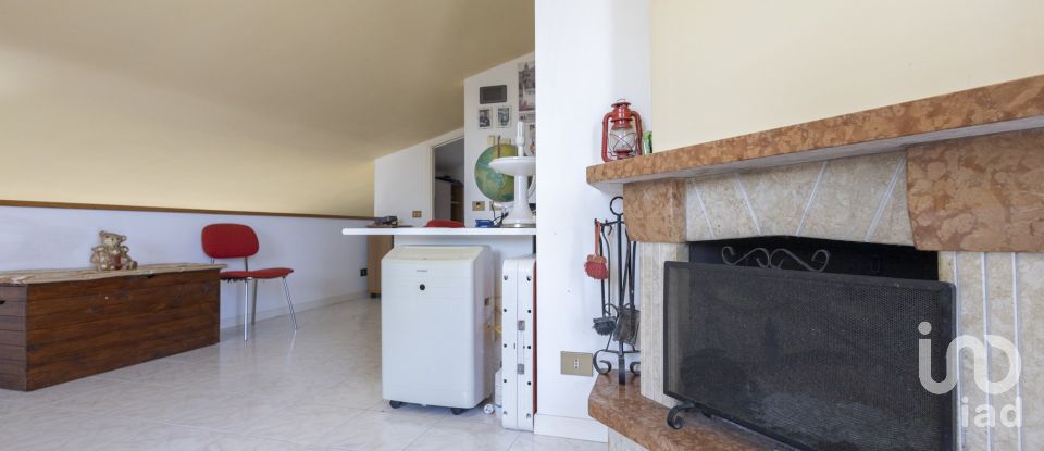 Farm 5 rooms of 274 m² in Recanati (62019)