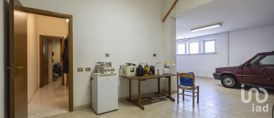 Farm 5 rooms of 274 m² in Recanati (62019)