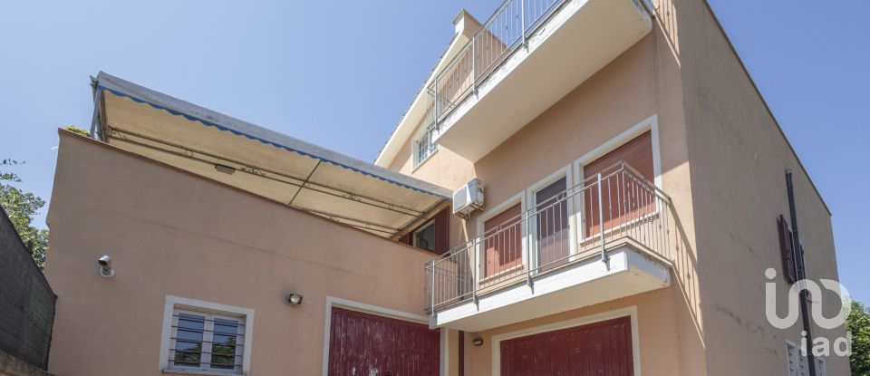 Farm 5 rooms of 274 m² in Recanati (62019)