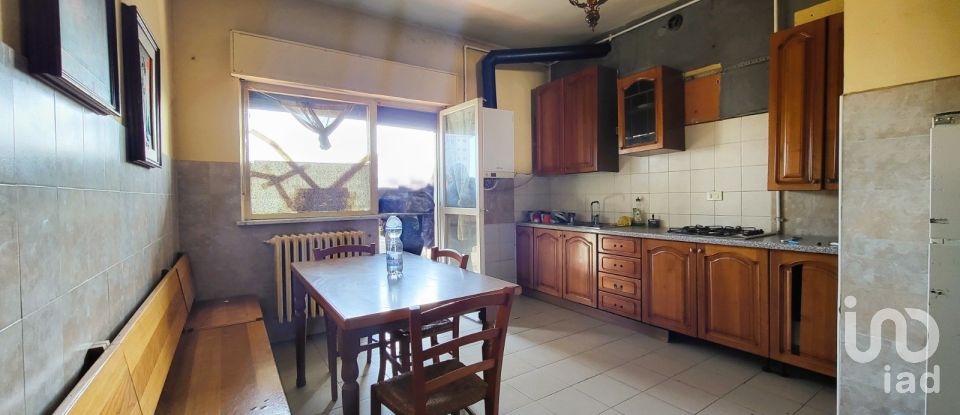 Appartamento 6 locali di 140 m² a Torino (10156)