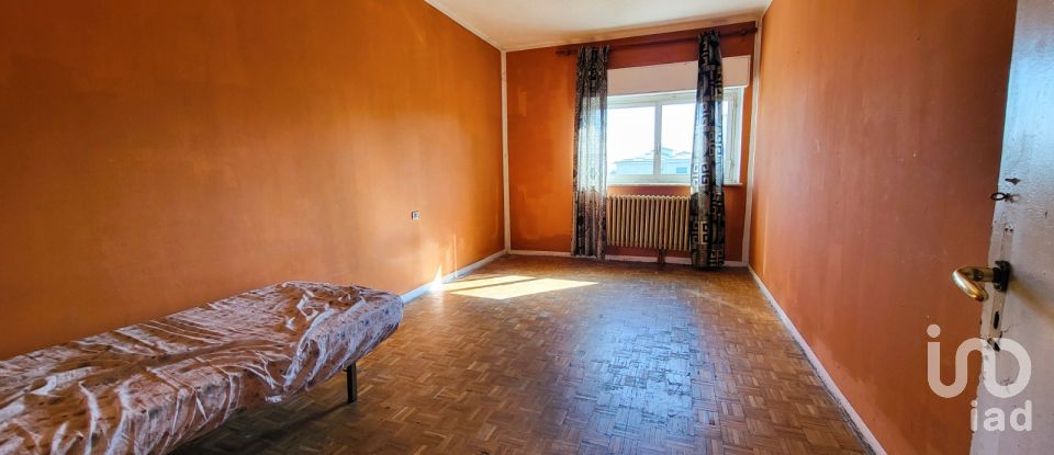 Appartamento 6 locali di 140 m² a Torino (10156)
