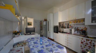 Appartamento 5 locali di 120 m² a Genova (16144)