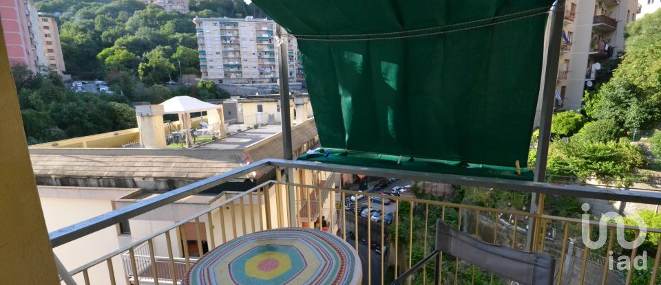 Apartment 5 rooms of 120 m² in Genova (16144)