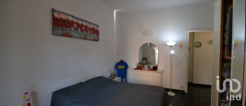 Apartment 5 rooms of 120 m² in Genova (16144)