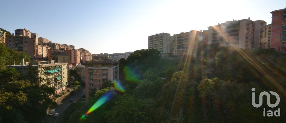 Apartment 5 rooms of 120 m² in Genova (16144)