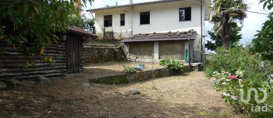 Casa indipendente 6 locali di 110 m² in Varese Ligure (19020)