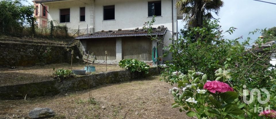 Casa indipendente 6 locali di 110 m² in Varese Ligure (19020)