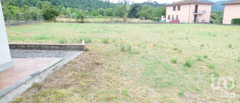 Casale 8 locali di 300 m² in Brugnato (19020)