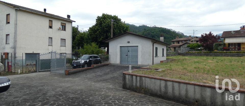 Casale 8 locali di 300 m² in Brugnato (19020)