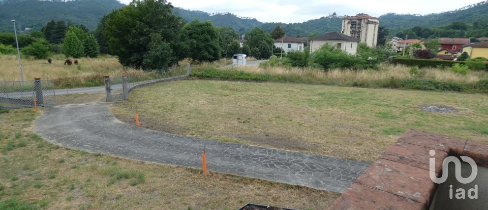 Casale 8 locali di 300 m² in Brugnato (19020)