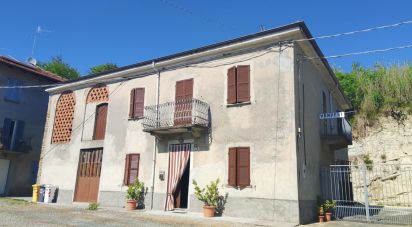 Casa indipendente / Villa 9 locali di 240 m² in Bistagno (15012)