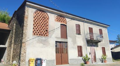 Casa indipendente / Villa 9 locali di 240 m² in Bistagno (15012)