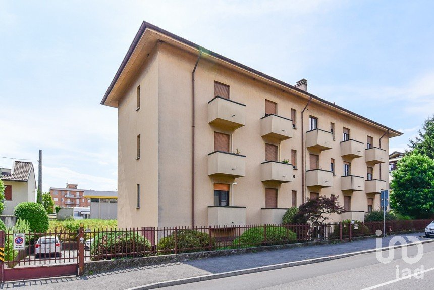 Trilocale di 72 m² a Mariano Comense (22066)