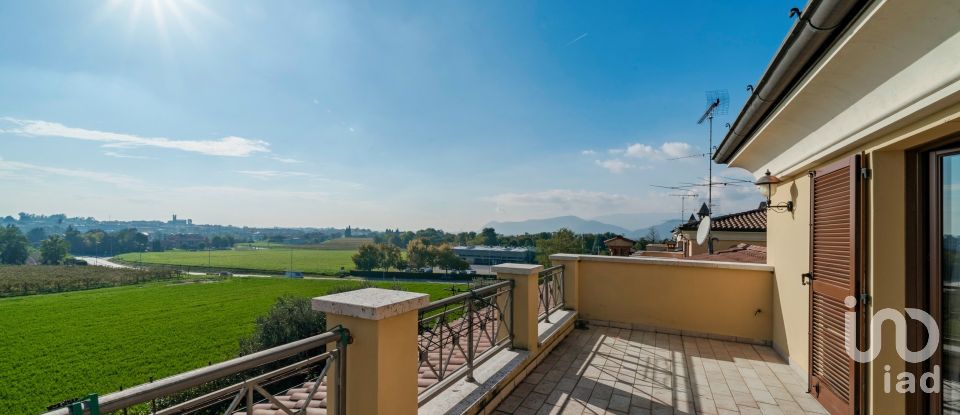 Villa a schiera 5 locali di 245 m² in Calvagese della Riviera (25080)