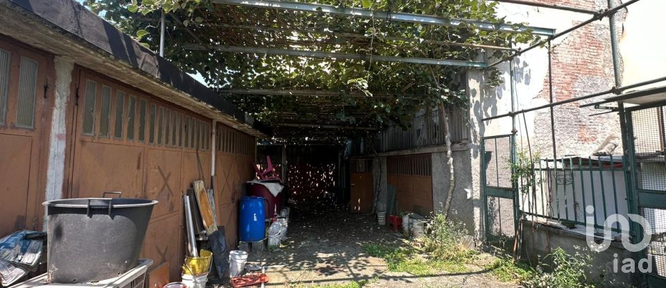 Costruzione di 300 m² in Settimo Torinese (10036)