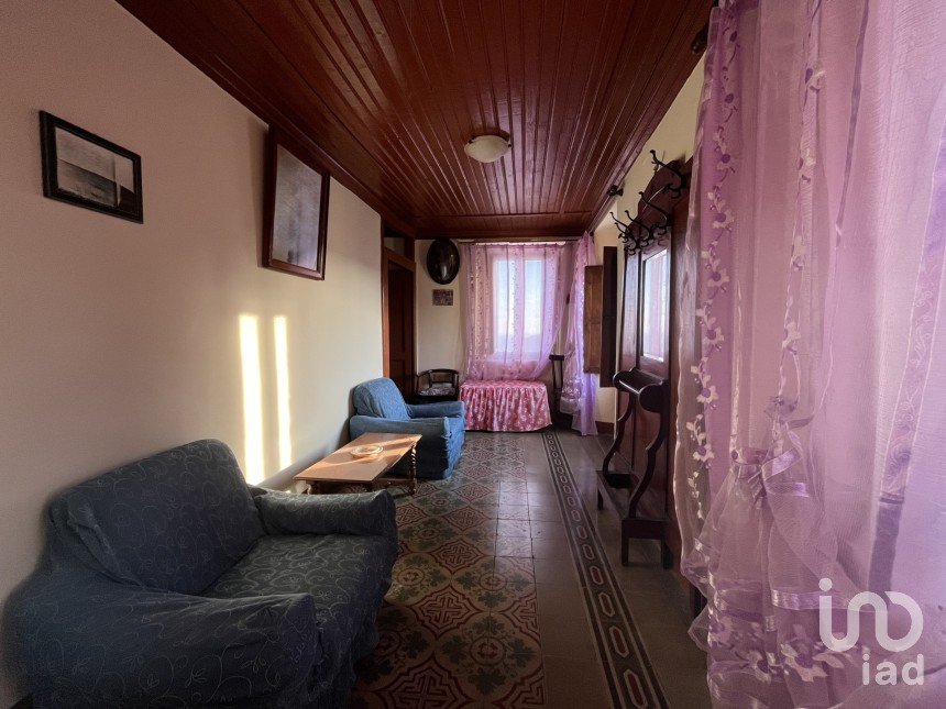 Village house 8 rooms of 170 m² in - (87030)