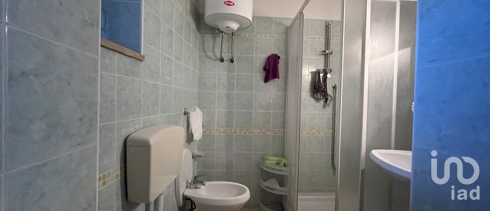 Village house 8 rooms of 170 m² in - (87030)