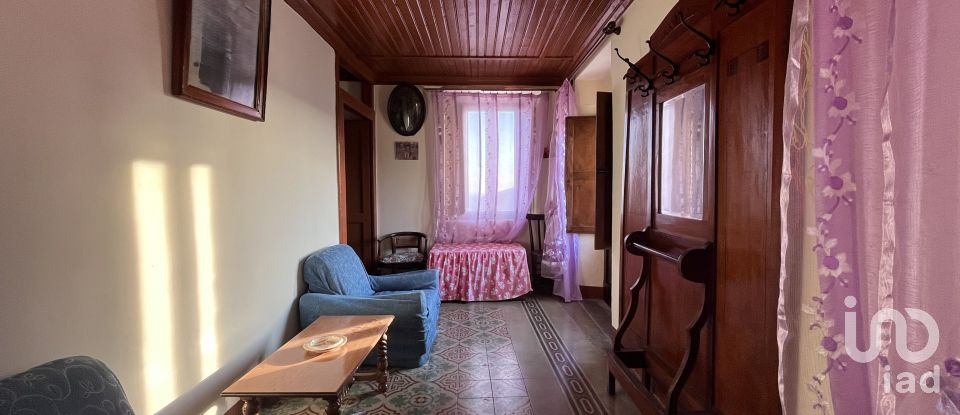 Village house 8 rooms of 170 m² in - (87030)