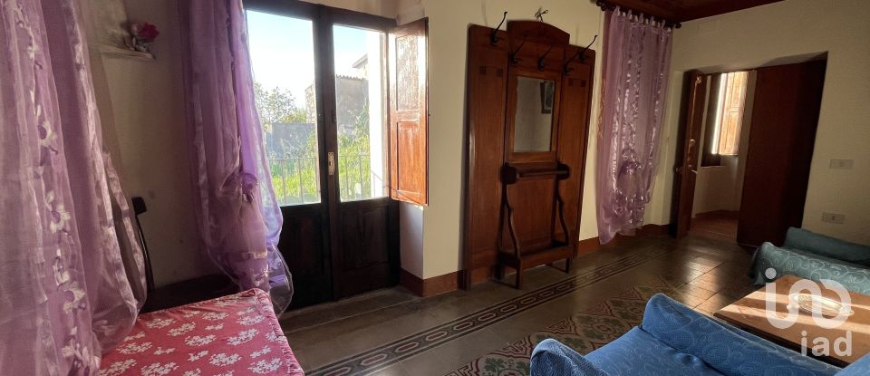 Village house 8 rooms of 170 m² in - (87030)