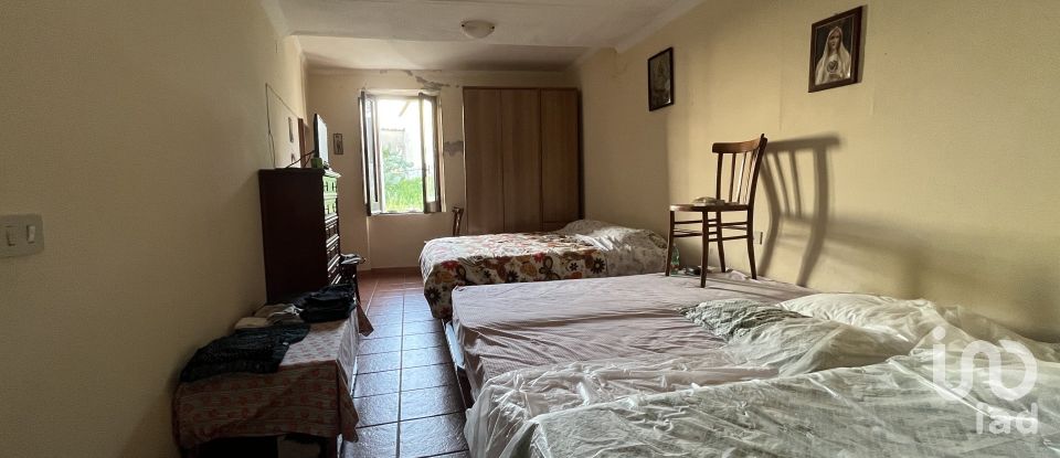 Village house 8 rooms of 170 m² in - (87030)