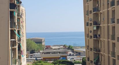 Four-room apartment of 110 m² in Genova (16157)