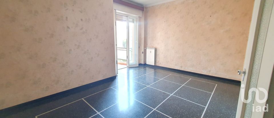 Four-room apartment of 110 m² in Genova (16157)