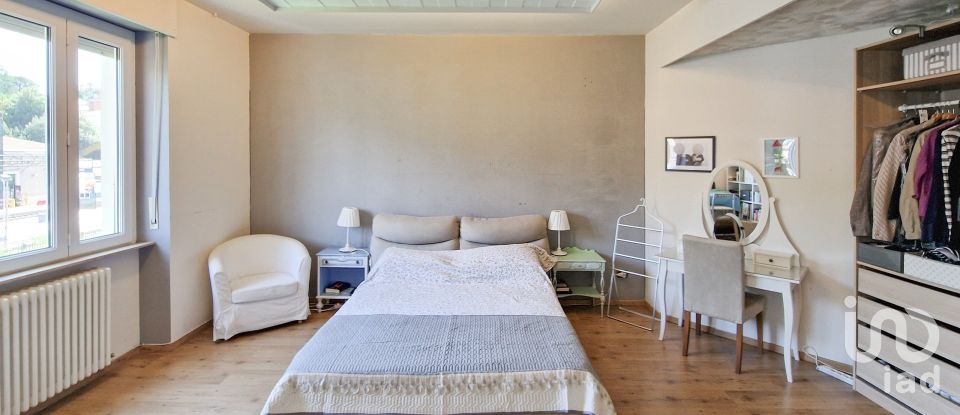 Appartamento 11 locali di 173 m² a Macerata (62100)