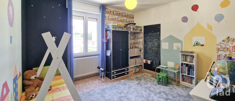 Appartamento 11 locali di 173 m² a Macerata (62100)