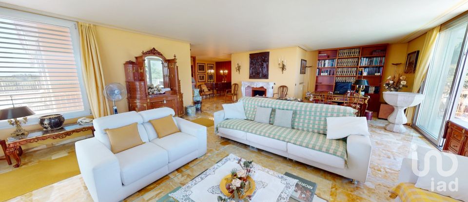 Loft 11 locali di 280 m² a Arenzano (16011)