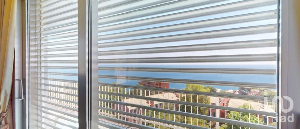 Loft 11 locali di 280 m² a Arenzano (16011)