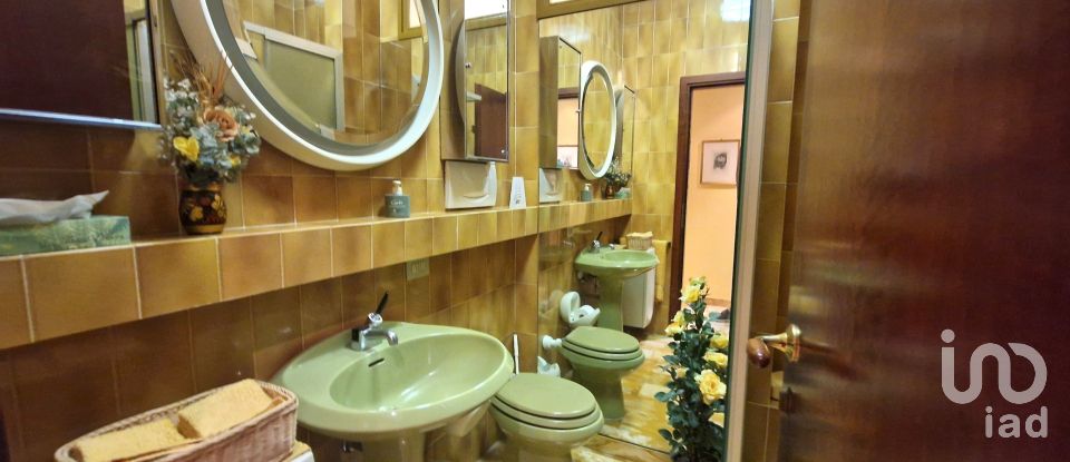 Loft 11 locali di 280 m² a Arenzano (16011)