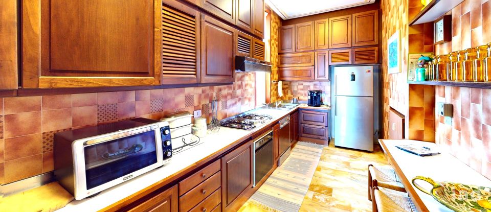 Loft 11 locali di 280 m² a Arenzano (16011)