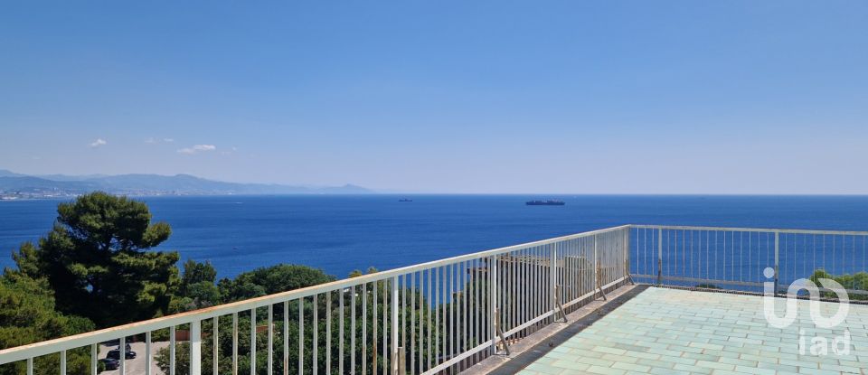 Loft 11 locali di 280 m² a Arenzano (16011)