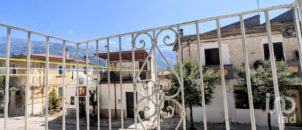 Rifugio 5 locali di 100 m² in Pratola Peligna (67035)