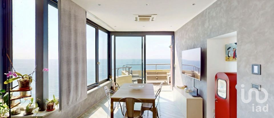 Apartment 5 rooms of 119 m² in Genova (16157)